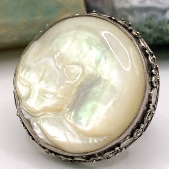 SARDA Jewelry - Curled Up Sleeping Cat Carved Mother of Pearl SARDA Sterling silver Ring J834